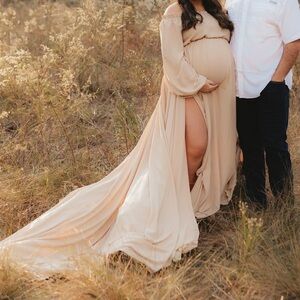 Maternity photoshoot dress